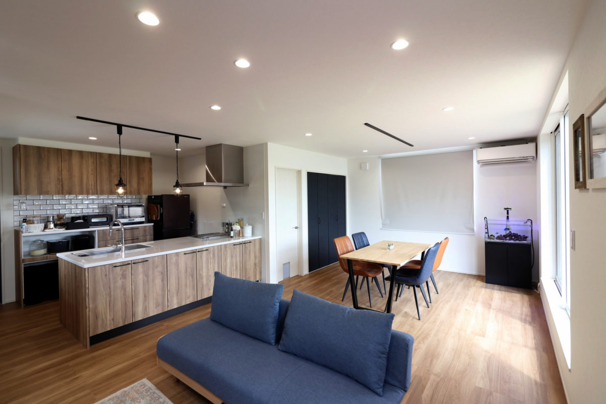 愛犬とのびのび暮らす2階リビングの家